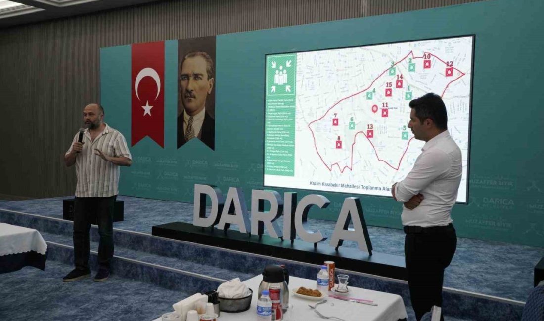 Kocaeli Büyükşehir Belediyesi’nin Darıca’da düzenlediği Afet Koordinasyon Toplantısı’nda, toplanma alanlarının