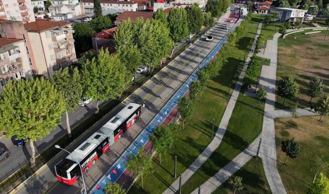 Sakarya Büyükşehir Belediyesi, metrobüs hattının ilk etabını devreye alarak, ilde