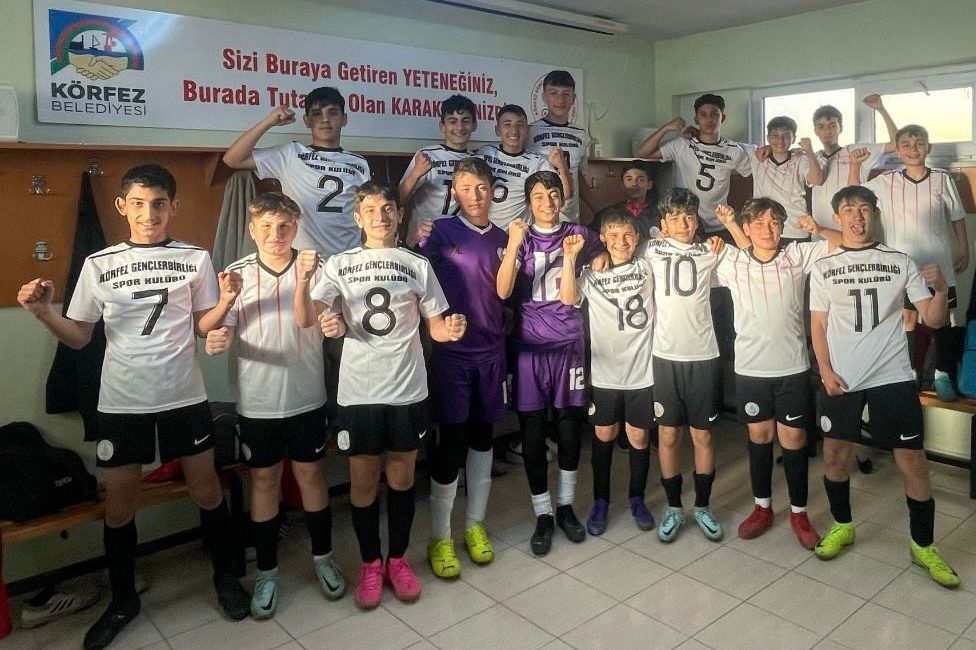 U13’lerde Körfez Gençlerbirliği şampiyon Kocaeli Amatör Spor Kulüpleri U13 yaş H Grubunda Körfez Gençlerbirliği