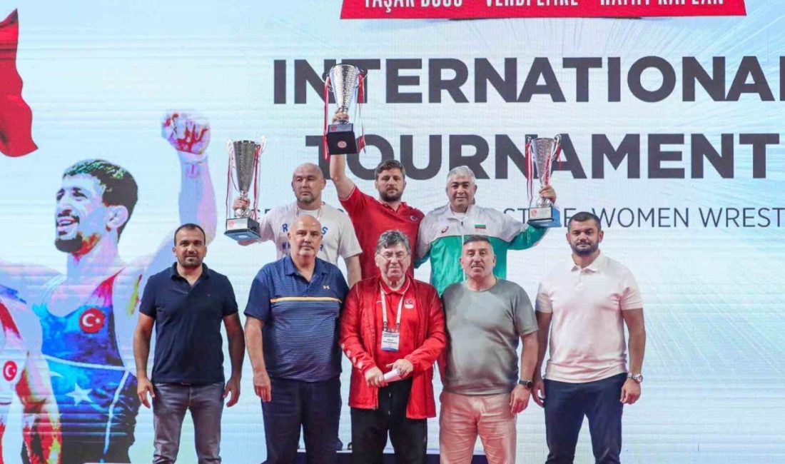 Uluslararası Yaşar Doğu, Vehbi Emre ve Hamit Kaplan Turnuvası tamamlanırken,