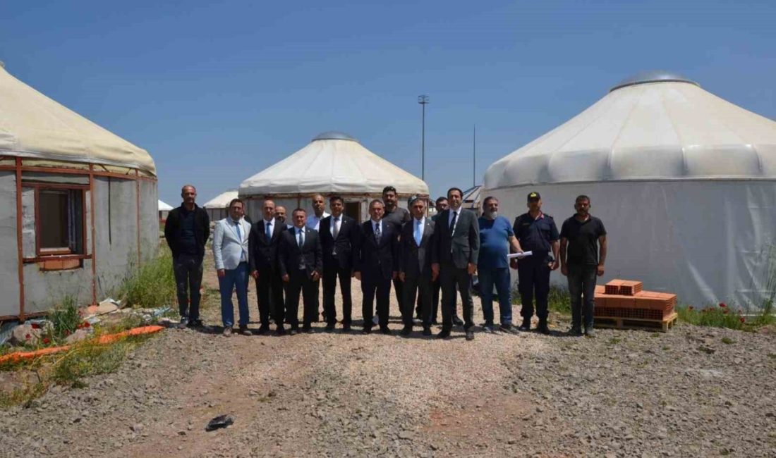 Vali Sözer, Obakent Tematik Gençlik Kampı’nda incelemelerde bulundu Bilecik Valisi Faik Oktay Sözer, Söğüt ilçesinde yapımı süren Obakent