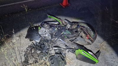 Sakarya’nın Karasu ilçesinde yarış yaptıkları iddia edilen motosikletliler, aynı yönde