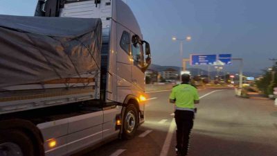 Kurban Bayramı tatili için memleketlerine giden araçların oluşturduğu yoğunluğu azaltmak