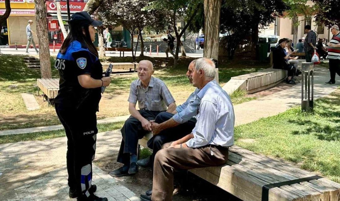 Yaşlı çınarlara dolandırıcılık uyarısı Bilecik İl Emniyet Müdürlüğü Toplum Destekli Polislik Şube Müdürlüğü ekipleri,