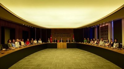 Kastamonu Üniversitesi’nde Yunus Emre Enstitüsü Türkçe yaz okulu başladı. Kastamonu’ya