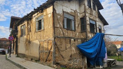 Gölcük Belediyesi, Saraylı Mahallesi’nde bulunan korunması gereken kültür varlığı niteliğindeki