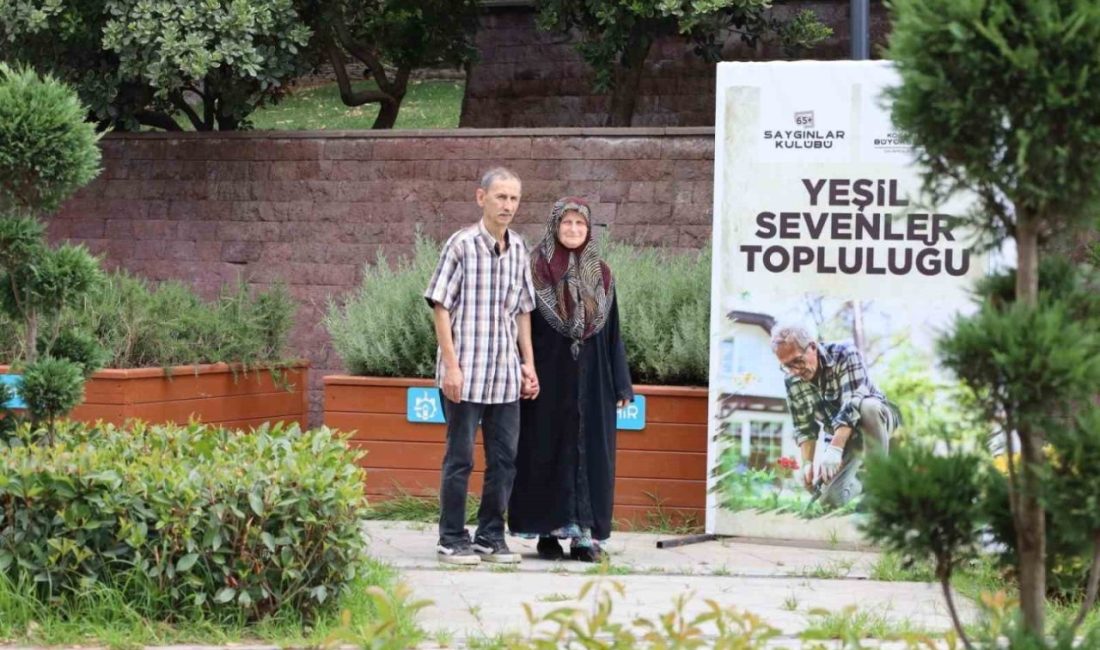 Kocaeli’nin İzmit ilçesindeki Saygınlar Kulübü, 45 yıllık evliliklerinin sırrını “karşılıklı