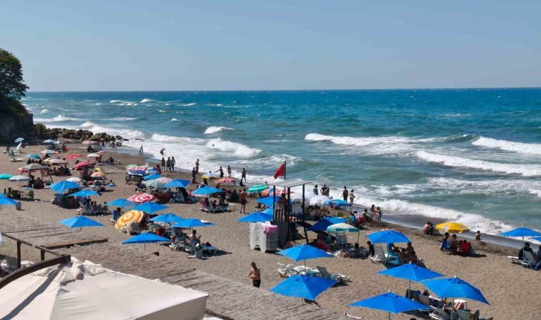 DÜZCE(İHA) – Düzce’nin Akçakoca ilçesinde olumsuz hava ve deniz şartları