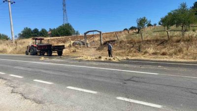Bilecik’te tarladan toplanan saman balyalarını taşıyan traktör bir anda alev