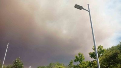 Sakarya’da çıkan orman yangını Bilecik’e yaklaşırken Osmaneli Belediyesi ilçede anonslar