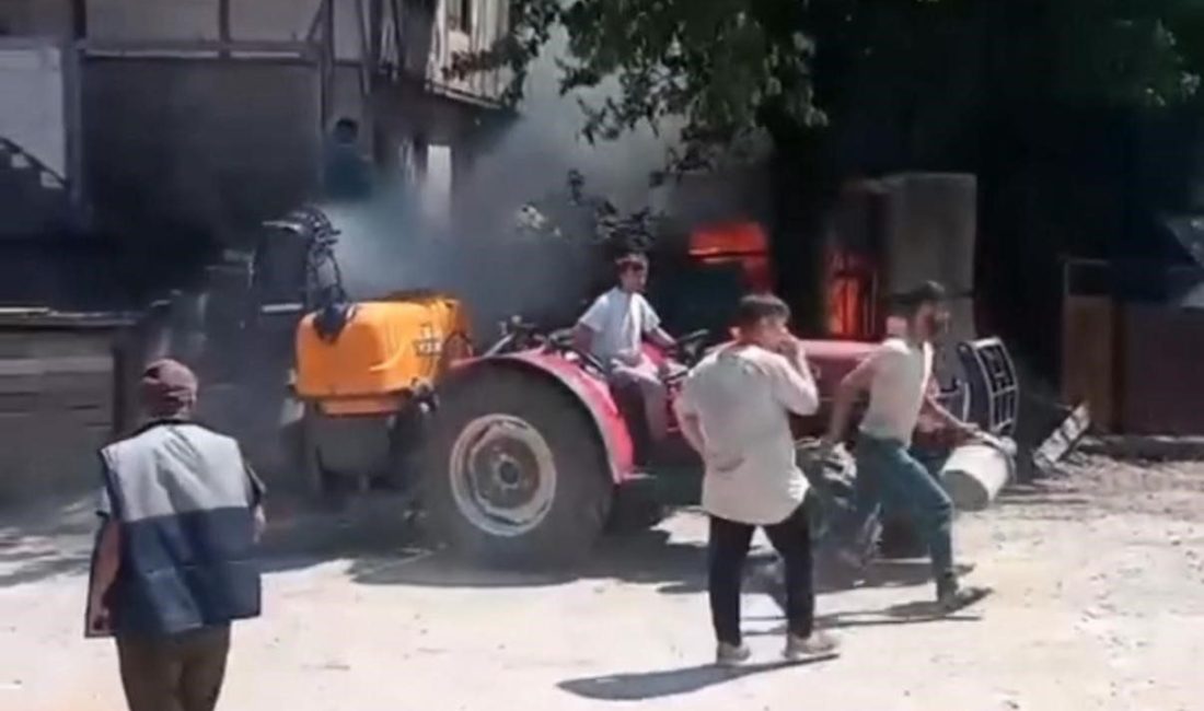 Düzce’de bahçede yakılan anızda alevler, rüzgarın etkisi ile ev ve