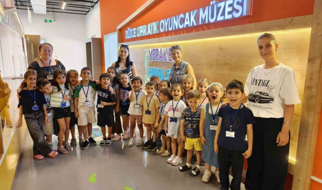 Atıklarla yapılan oyuncakların sergilendiği müze büyük ilgi görüyor DÜZCE (İHA) – Düzce Valiliği ve Düzce Belediyesi iş birliği