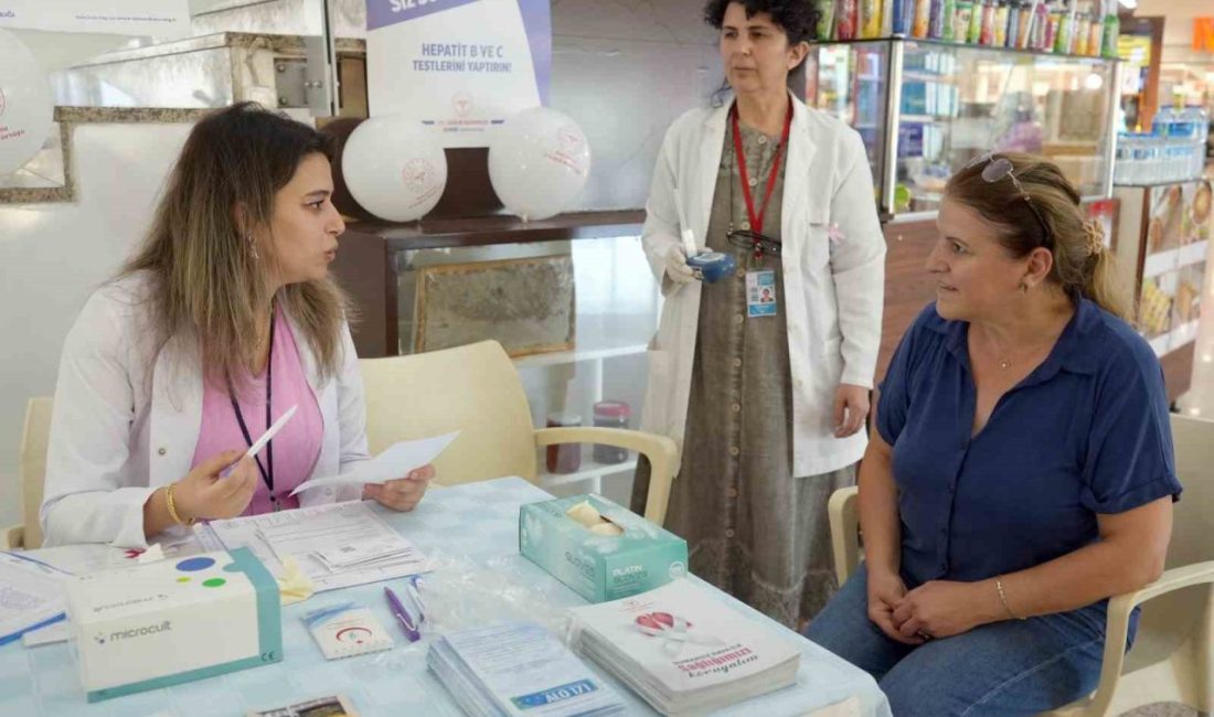 AVM’de vatandaşlara sigaranın zararları anlatıldı Kastamonu’da vatandaşları sigarayı bırakmaya teşik etmek amacıyla açılan stantta farkındalık