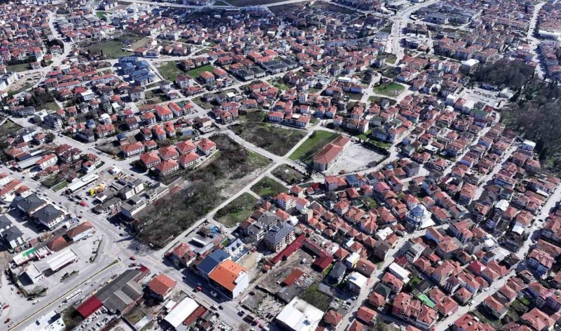 Sakarya Büyükşehir Belediye Başkanı Yusuf Alemdar, şehir merkezinde kuzey ve