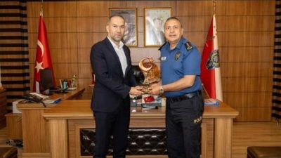 Niğde Belediye Başkanı Emrah Özdemir, Bilecik İl Emniyet Müdürü Hakan