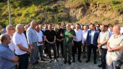 Düzce Belediye Başkanı Dr. Faruk Özlü, AK Parti Düzce İl