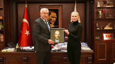 Bilecik Belediye Başkanı Melek Mızrak Subaşı, Adana Büyükşehir Belediye Başkanı