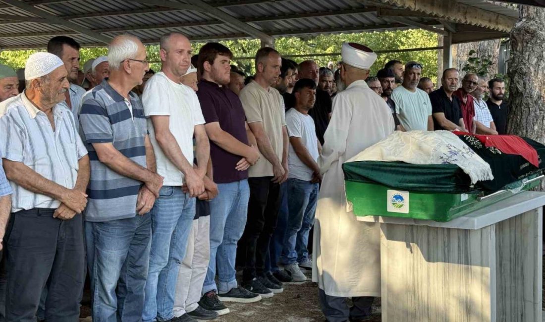 Bıçaklanarak öldürülen 21 yaşındaki genç memleketi Sakarya’da defnedildi Kocaeli’nin İzmit ilçesinde bıçaklanarak öldürülen 21 yaşındaki genç, Sakarya’nın Geyve