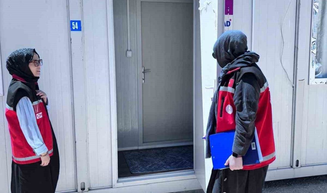 Bilecik SHM’den yangın mağdurlarına destek Bilecik Sosyal Hizmet Merkezi (SHM) Psikososyal destek ekibi, yangından etkilenen