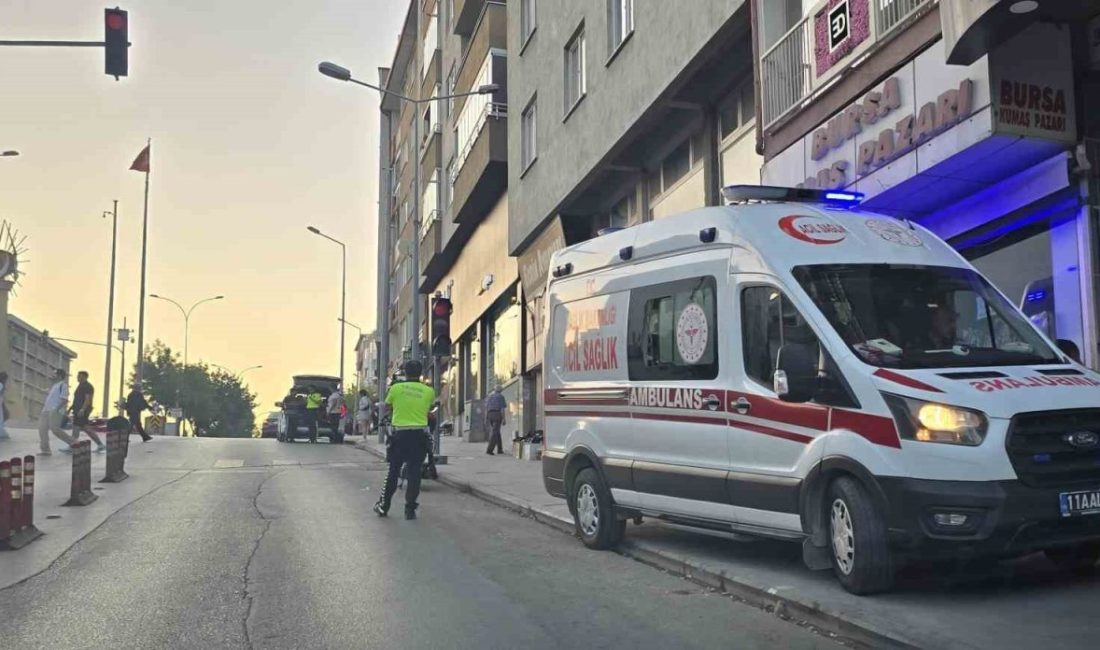 Bilecik’te seyir halindeki 2 motorlu bisikletin çarpışması sonucu meydana gelen