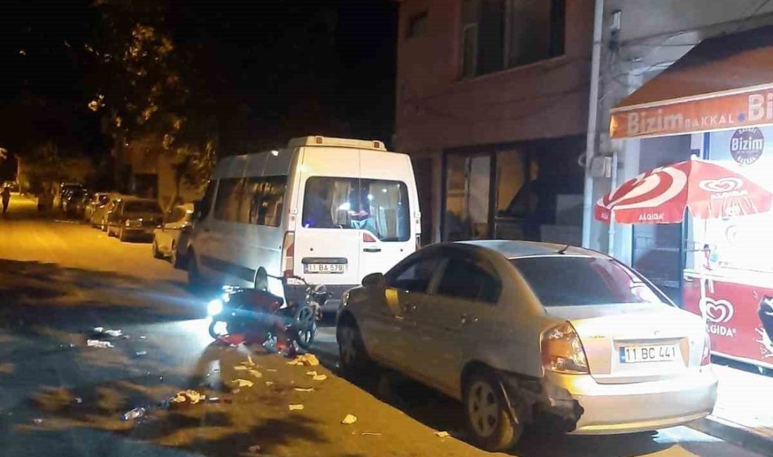 Bilecik’te 2 motosikletin çarpışması sonucunda meydana gelen trafik kazasında 2’si