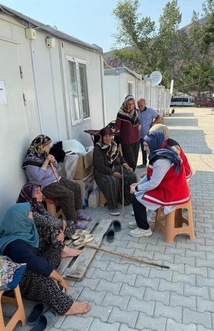 Bilecik’te yangın zedelere psikososyal destek ziyareti Bilecik Aile ve Sosyal Hizmetler İl Müdürlüğü’ne bağlı ekipler yangından