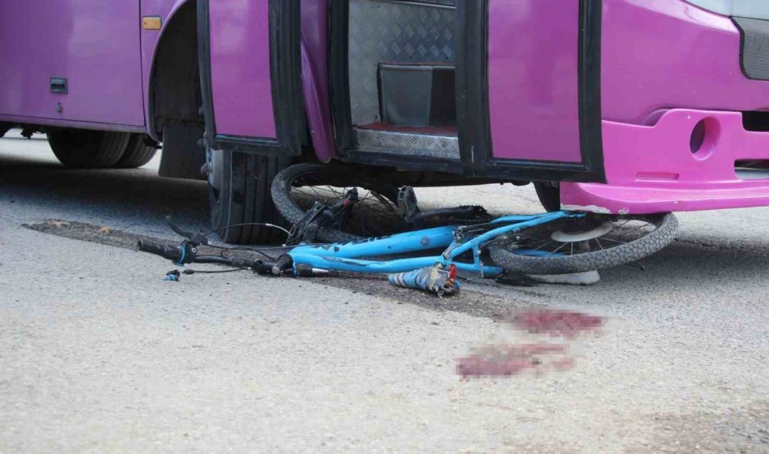 Bisikletiyle sokağa fırlayan çocuk otobüsün altında kaldı Sakarya’nın Akyazı ilçesinde sokak arasından yola çıkan bisikletli çocuk, seyir