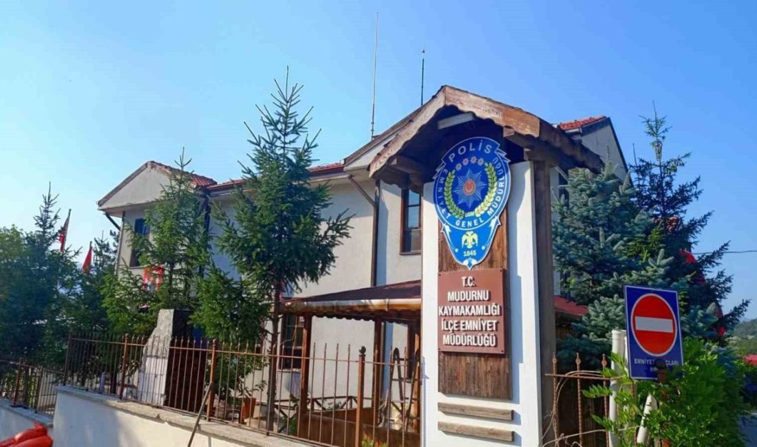Bolu’da 7 yıl kesinleşmiş hapis cezası bulunan şahıs yakalandı Bolu’nun Mudurnu ilçesinde hakkında 7 yıl kesinleşmiş hapis cezası bulunan