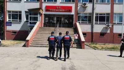 Bolu’da uyuşturucu, tefecilik, dolandırıcılık ve tehdit suçlarından aranmaları bulunan 5