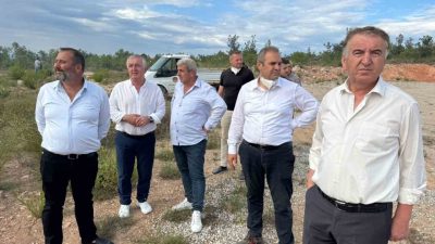 Bilecik’te dün başlayan ve rüzgarın etkisiyle hızla yayılması sonucu 2