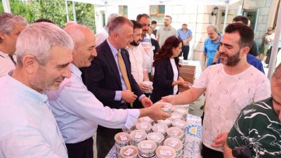 Kocaeli Büyükşehir Belediye Başkanı Tahir Büyükakın, Gebze Belediye Başkanı Zinnur