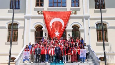 Vali Faik Oktay Sözer, Gençlik ve Spor Bakanlığı’nın ’Damla Gönüllülük