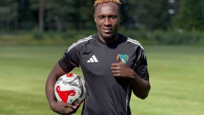 Kocaelispor’un yeni transferi İngiliz forvet Daniel Agyei, Topuk Yaylası kampında