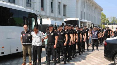 Kocaeli’nin İzmit ilçesinde iki aile arasında çıkan ve 2’si ağır