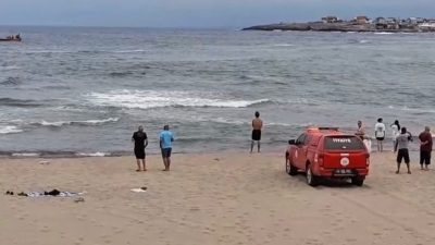Kocaeli’nin Kandıra ilçesinde denize girdikten sonra boğulma tehlikesi geçiren 3