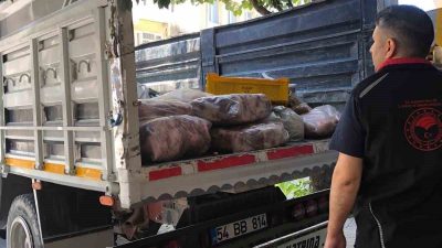 Adapazarı’nda bir depoya düzenlenen baskında, menşei belli olmayan ve hijyen