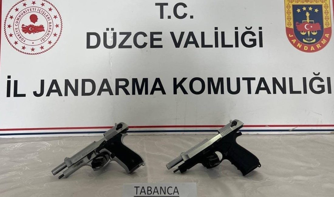 DÜZCE(İHA) – Düzce’nin çiftlik köyünde düğünde havaya ateş 4 kişi