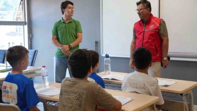 Düzce Gençlik ve Spor İl Müdürü İsa Yazıcı, Gençlik Merkezinde