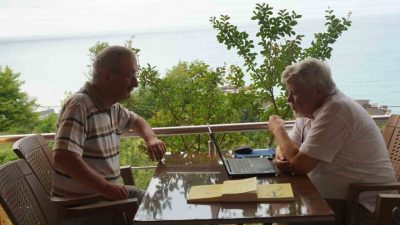 Kastamonu’nun Çatalzeytin ilçesine yaşayan emekli Vali Yardımcısı Nevzat Sinan, hayalini