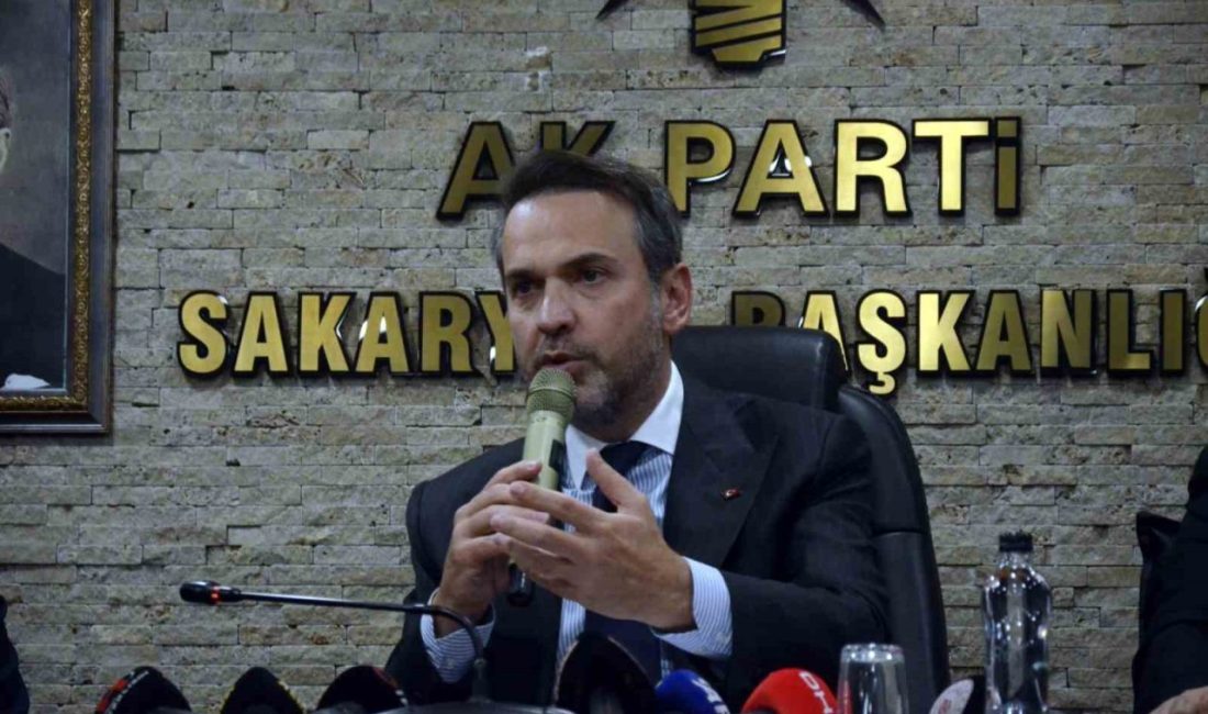 Enerji ve Tabii Kaynaklar Bakanı Alparslan Bayraktar, Sakarya’da katıldığı programlarda