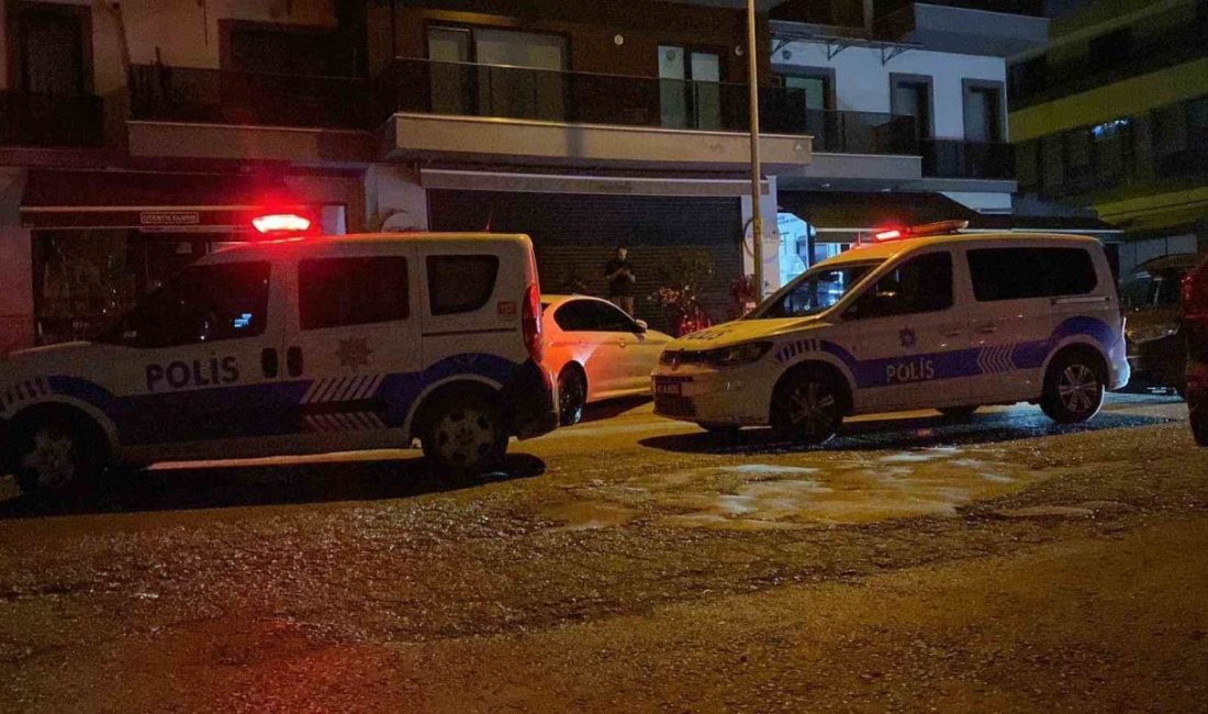 Gençler arasındaki kavgada 2 kişi bıçaklandı Kocaeli’nin İzmit ilçesinde gençler arasında çıkan kavgada 2 kişi bıçakla