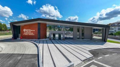 Kocaeli Büyükşehir Belediyesi’nin hayata geçirdiği Gölcük Otobüs Terminali bu gece