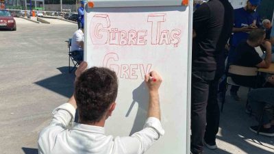 Kocaeli’nin Körfez ilçesindeki Gübretaş fabrikasında işçiler, toplu iş sözleşmesi görüşmelerinde