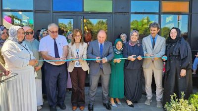 DÜZCE (İHA) – Düzce El sanatları eğitim merkezinde iğne oyası