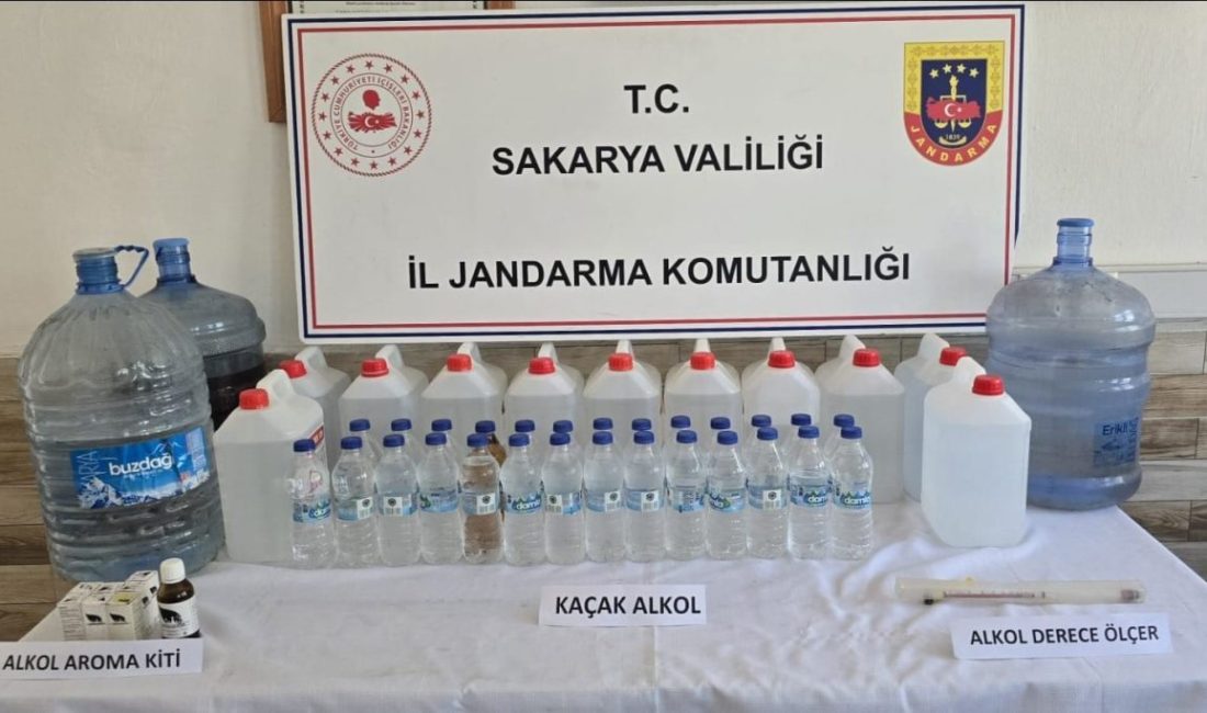 Kaçak alkol üretip piyasaya sürecekti jandarmaya yakalandı Sakarya’nın Karasu ilçesinde kaçak içki üreterek piyasaya süreceği öğrenilen 59