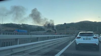 Kuzey Marmara Otoyolu Körfez geçişinde kamyon alev aldı. Trafikte uzun