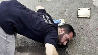 Sakarya’nın Erenler ilçesinde yürekleri ısıtan bir kurtarma operasyonu gerçekleşti. Bir