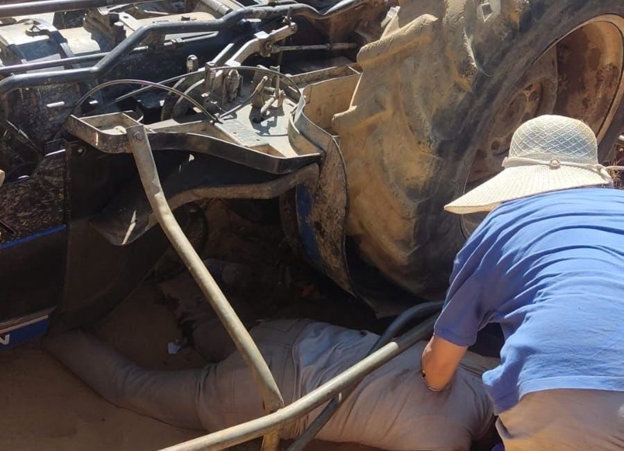 Kandıra’da ters dönen traktörde sürücü yaralandı Kocaeli’nin Kandıra ilçesinde kontrolden çıkıp devrilen traktörün sürücüsü yaralandı. Kaza,