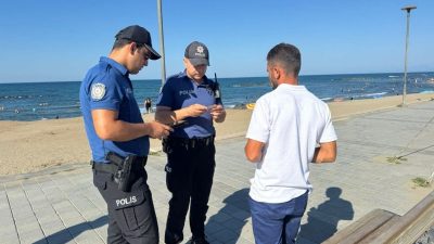 Sakarya’nın Karasu ilçesinde yaz sezonuyla birlikte sahil kesiminde artan yoğunluk,