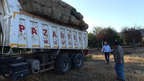 Kaşıkçılar Köyü’ne yem yardımı ulaştı Bilecik’in Gölpazarı ilçesine bağlı Urgancılar Köyü’nden sonra, Osmaneli ilçesine bağlı